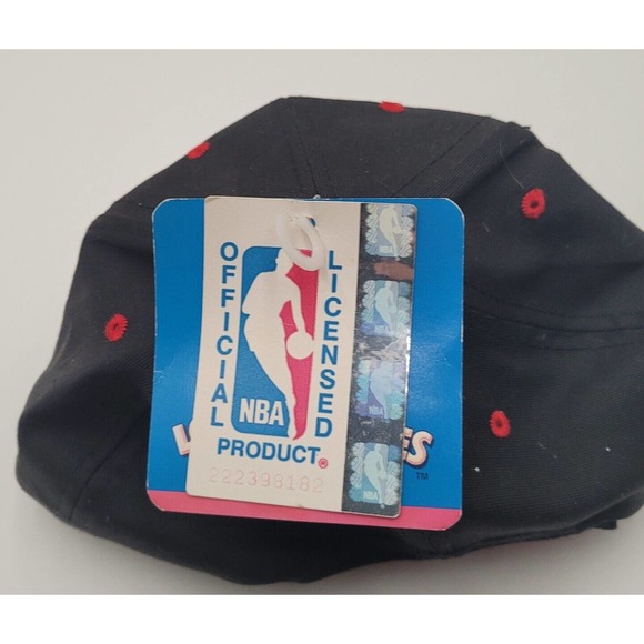 Vintage Chicago Bulls Looney Tunes Youth Snapback Cap W Tags Taz FreshCaps NBA - Picture 5 of 12